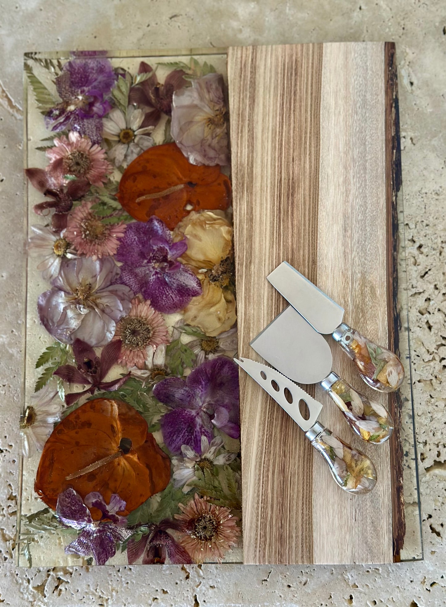Live Edge Serving Board Flower Preservation